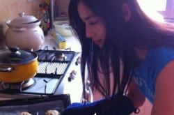 黄圣依生活照欣赏 珍贵儿时照片记录黄圣依成名史 