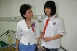 杨澜的孩子图片显清纯 儿子吴所惧女儿吴所谓 