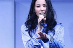 李嫣窦靖童什么关系 母亲王菲演唱会售票时间未公布 