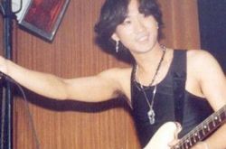 黄家驹死亡之谜档案 beyond是如何风靡全球 