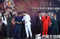 韩寒郭敬明微博对骂不顾形象 尴尬的究竟是谁 