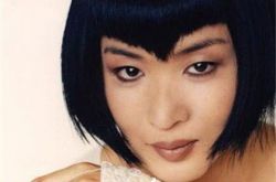 金星年轻的时候青涩可人 三岁便有性别意识 