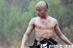 陈晓肌肉图片集锦 为拍人兽大战强练肌肉 