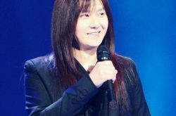 歌手金京浩老婆是谁 蒙面歌王摇滚风格获赞 