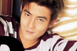 陈冠希年轻时照片痞气十足  近照苍老似本山大叔 