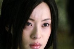 孙俪早年照片吸人眼球 谦虚面对奖项获好评 