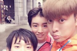 王俊凯翻唱歌曲而成名 三年后tfboys举办首次演唱会 