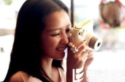 辣妈何洁疑似怀第三胎 自爆与老公相恋过程 