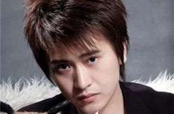 杨帆主持人老婆照片曝光 风趣阳光的他恋情十分低调 