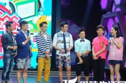 黄磊谈谢娜掐女儿脖子遭炮轰一事 发微博为娜娜澄清 