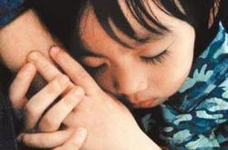 林志颖晒儿子酣睡照称幸福 网友赞Kimi可爱 