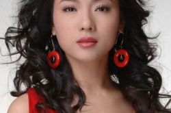 陈思思现任老公照片流出 《慢慢等你》首发触思乡之情 