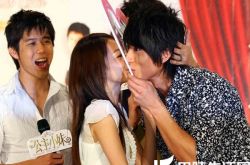 张韶涵吴尊综艺节目示范接吻 吴爸爸极力否认二人曾相恋 