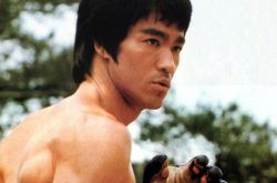 李小龙第一部电影 告诉你一个真实的功夫之王 