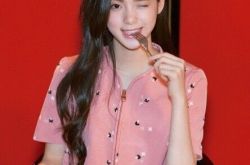 欧阳娜娜被骂无耻是怎么回事 网友评论你这样被黑还视而不见 