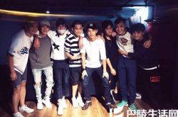 07快男凌晨齐晒聚会合照 感叹物是人是！