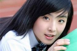 张含韵学生写真照集锦 清纯可爱尽显女人味 