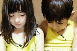 夏天亲诺一照片引热议 混血cp颜值高 