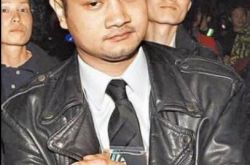 孙燕姿老公家世曝光 新专辑用童年照萌翻众人 