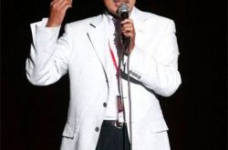 小野丽莎老公亮相上海国际爵士周 两人被曝已离婚 