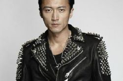 谢霆锋正脸帅气十足 锋菲复合大揭秘 