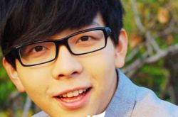 胡夏捧花写真大放送 阳光少年化生大众情人 