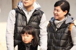 小沈阳沈春阳合唱的歌叫什么？ 沈鹤自曝初追求爱妻惨遭拒绝 