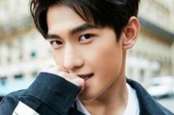 杨洋的电影作品介绍 洋洋现身武汉宣传新作引狂潮 