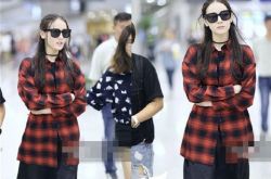 迪丽热巴机场照尽显霸气范 微博分享自拍照可爱娇憨味十足 