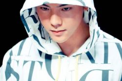 人气明星陈伟霆现在多少岁 霸屏男神成功背后不简单 