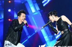 吴莫愁庾澄庆结婚  两人接吻不惧众人在公共场合暧昧不断 