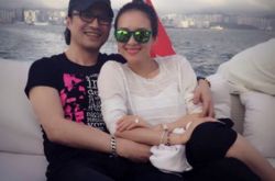 章子怡汪峰恩爱照片微博晒出 节目中一言不合就开秀 