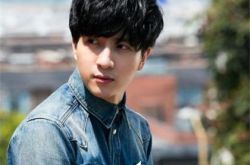 薛之谦资料图片集锦 走进创作才子的生活经历 