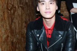 唐嫣李易峰亲密生活照曝光 男方现任女友是谁 