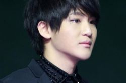 揭夏航燕微博骂李炜内幕  因是不雅照曝光而骂 