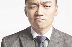 王宝强家里谁出车祸了？ 宝宝微博爆粗怒斥肇事者 