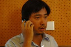 徐峥回应王宝强不合作的原因 徐导演“自毁形象”赢得尊重 