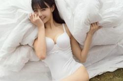 主持人沈梦辰比基尼图片写真大放送 被曝与杜海涛已经分手 