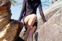 万绮雯马小玲泳装剧照露42英寸长腿 曝42岁童颜保养秘诀 