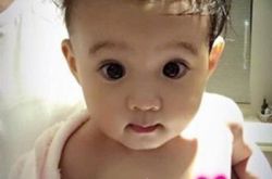 修杰楷微博示爱贾静雯 婚后甜蜜变身女儿奴 