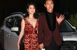 张丹峰洪欣婚礼主题曲是什么 二人浪漫为爱代言 