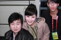 付笛生任静儿子图展现 近照容貌酷似父亲 