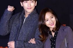 超人回来了柳真女儿荣升吃货小可爱 母女童年照竟一模一样 