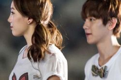 边伯贤金泰妍车内接吻照 细数两人甜蜜故事 