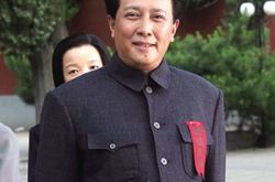 唐国强女儿唐莉莉状况如何？ 父女交心女儿明白父爱如山 