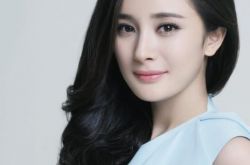 杨幂重新关注胡歌微博引热议 当年绯闻又被翻出 