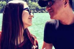 九儿胡军女儿身高惊人 身材高挑似妈妈 