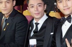 胡歌袁弘借位接吻到底怎么回事 两人亲密关系大揭秘 