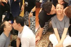 张一山与《家有儿女》其他演员重聚 大家一起玩起了亲亲 