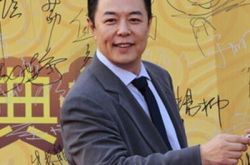 盘点张铁林简介 看当初的皇阿玛现在如何了 